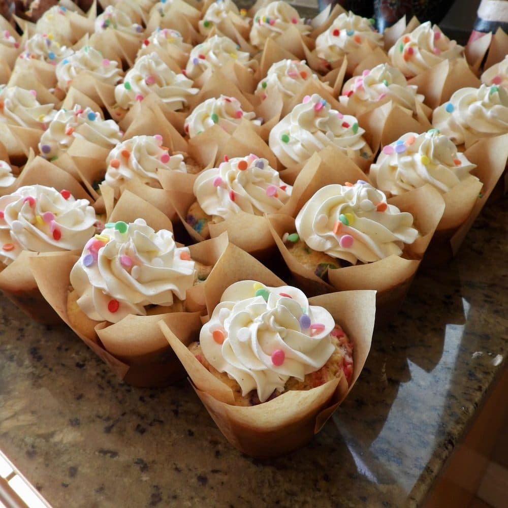 Vanilla Bean Confetti Cupcakes